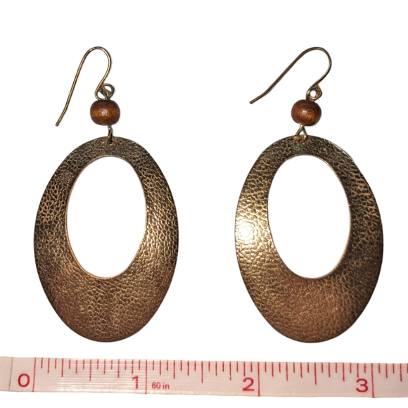 🛍️3 for $10 Gold Oval Earrings - Picture 1 of 2
